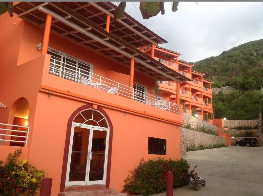 Rival Hotel Cap-Haitien Exterior photo
